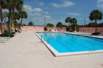 1181 Carlton Court #202, Fort Pierce FL - photo 21 of 33