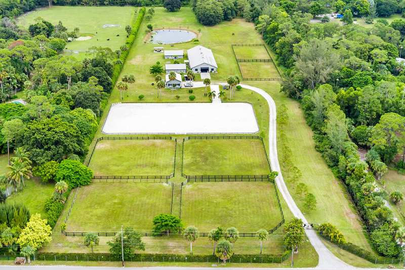 4 bedroom Single Family Residence at 2770 E Road, Loxahatchee Groves, Loxahatchee Groves — photo 1