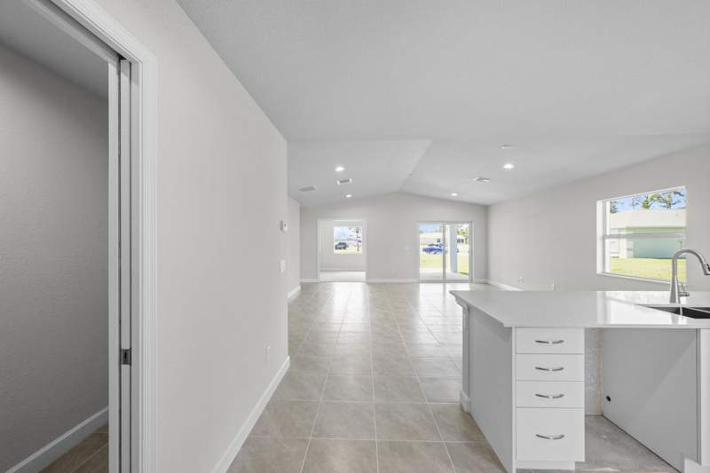 1 bedroom Single Family Residence at 12 Los Gatos Lane, Spanish Lakes One, Port St. Lucie — photo 3