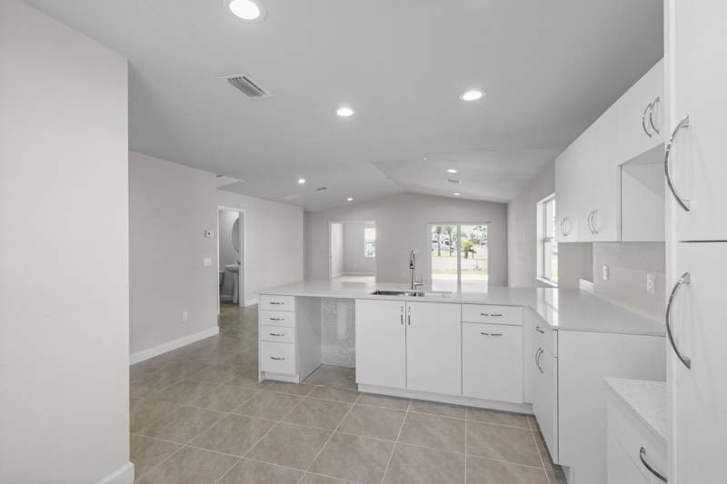 1 bedroom Single Family Residence at 12 Los Gatos Lane, Spanish Lakes One, Port St. Lucie — photo 4