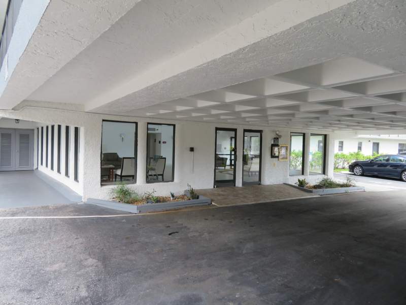 1 bedroom Condominium at 9233 SW 8th Street #117, Isle of Boca Dunes 3, Boca Raton — photo 4