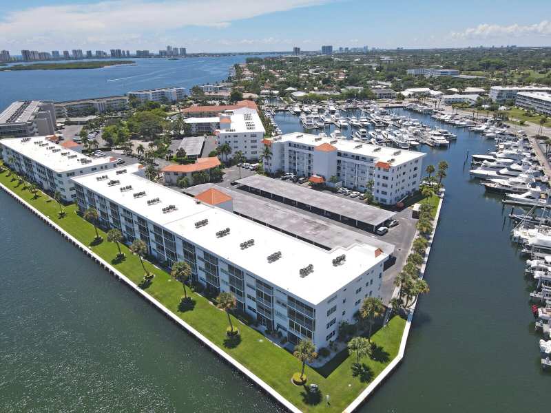 2 bedroom Condominium at 20 Yacht Club Drive #403, Ports O Call Condo S A, B, C And D, North Palm Beach — photo 1