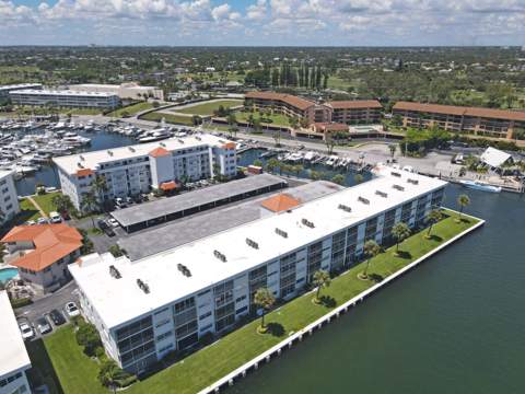 20 Yacht Club Drive #403, North Palm Beach FL - photo 8 of 28