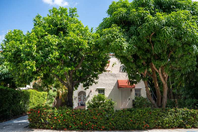 5 bedroom Single Family Residence at 219 Seminole Avenue, Ocean Park H W Robbins Add In, Palm Beach — photo 1