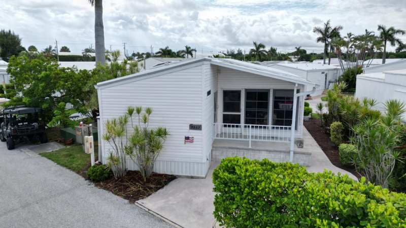 2 bedroom Manufactured Home at 207 N Heron Drive #P, Briny Breezes Inc, Briny Breezes — photo 1