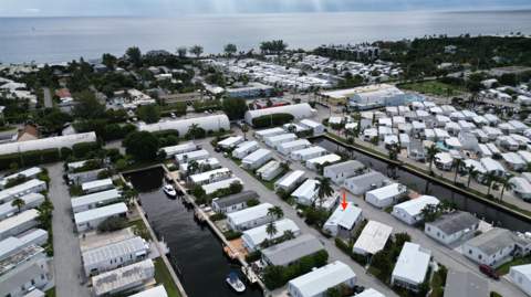 207 N Heron Drive #P, Briny Breezes FL - photo 20 of 54