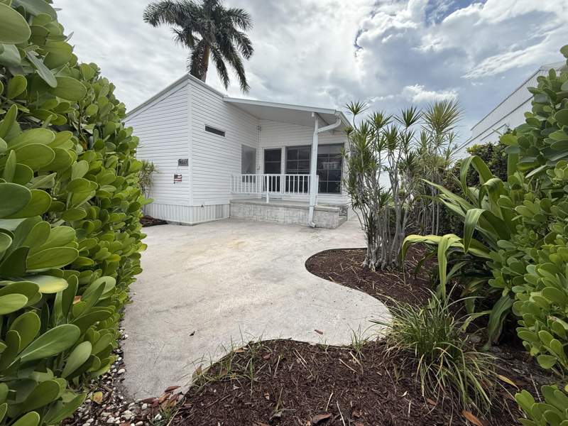 2 bedroom Manufactured Home at 207 N Heron Drive #P, Briny Breezes Inc, Briny Breezes — photo 4