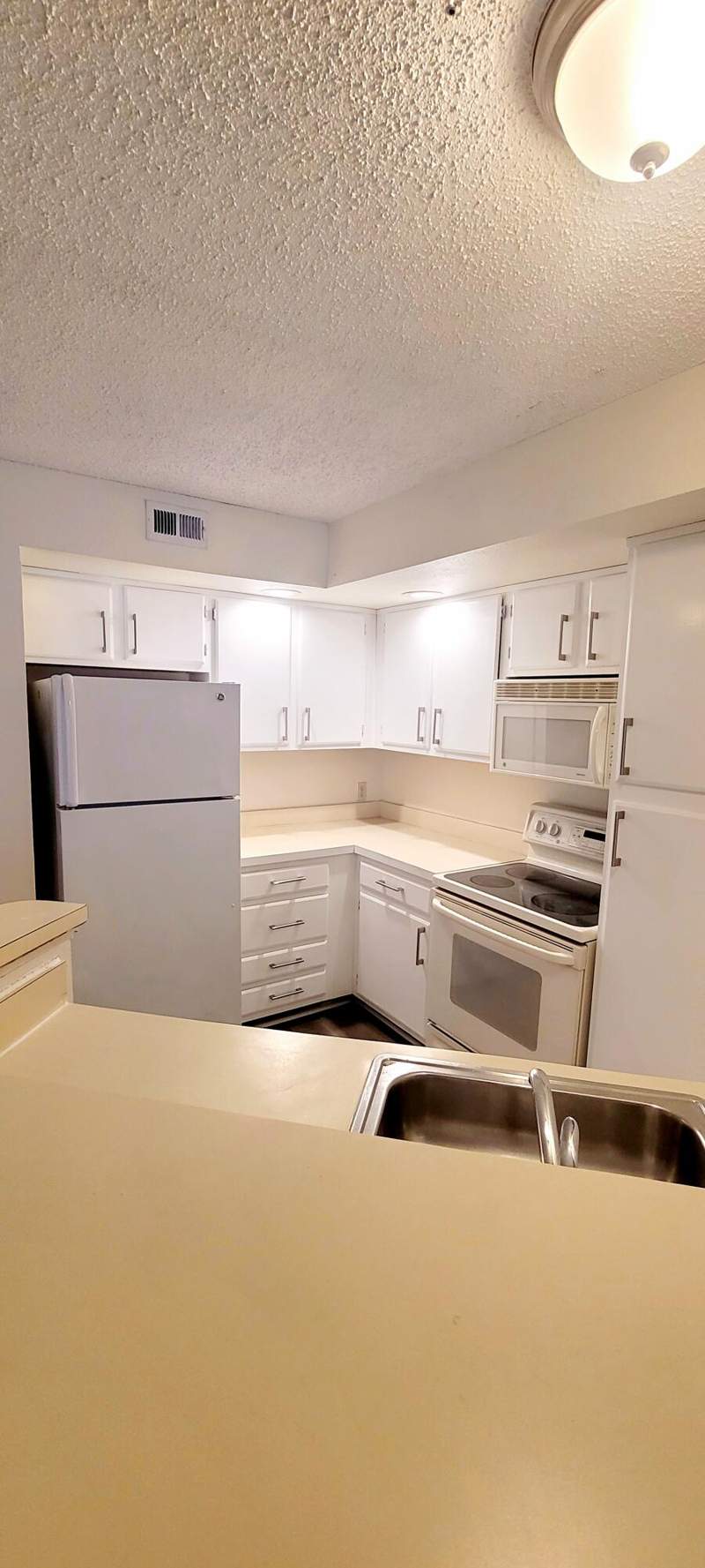 2 bedroom Condominium at 1401 Village Blvd #223, Ponte Verde At Palm Beach Lakes Condominium, West Palm Beach — photo 4
