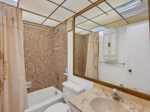 5373 SE Miles Grant Road #208, Stuart FL - photo 15 of 32