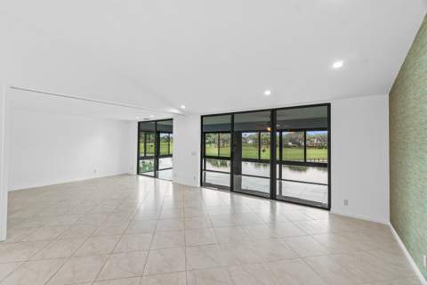 23 Eastgate Drive #B, Boynton Beach FL - photo 14 of 57