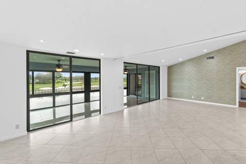 23 Eastgate Drive #B, Boynton Beach FL - photo 16 of 57