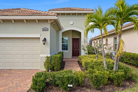 25074 SW Alberti Way, Port St. Lucie FL - photo 6 of 104