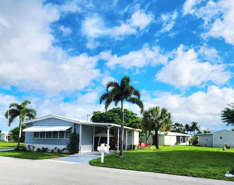 2 bedroom Manufactured Home at 4091 67th Lane #794, Plam Lake Coop, West Palm Beach — photo 3
