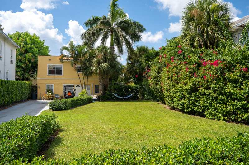 4 bedroom Single Family Residence at 256 Seminole Avenue, Ocean Park H W Robbins Add In, Palm Beach — photo 1