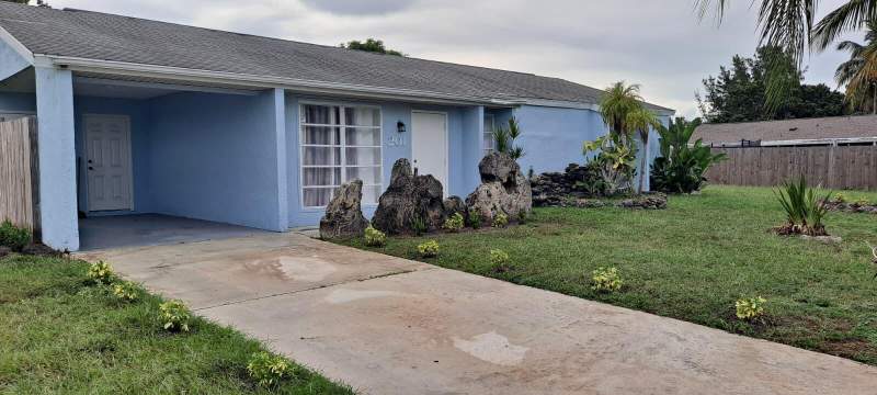 3 bedroom Single Family Residence at 201 NE Solida Circle, Port St Lucie Floresta Pines Unit 2, Port St. Lucie — photo 2