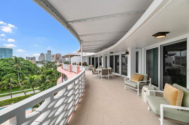 3 bedroom Condominium at 315 S Lake Drive #Ph C, Southlake Condominium, Palm Beach — photo 5