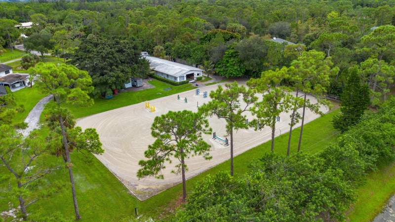4 bedroom Single Family Residence at 2915 Doe Trail, Deer Run, The Acreage — photo 2