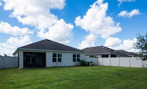 8620 Cobblestone Drive, Fort Pierce FL - photo 20 of 31