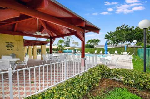 2411 Papaya Drive #103, Delray Beach FL - photo 17 of 23