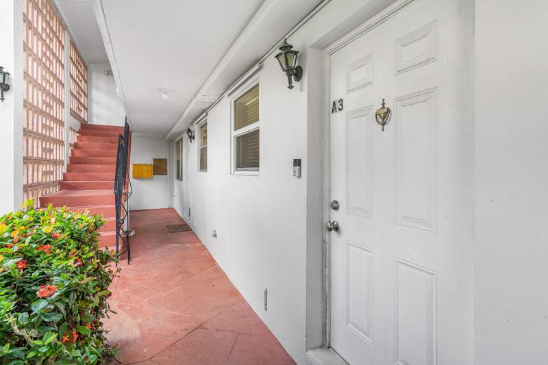 1 bedroom Condominium at 40 SE 13th Street #A3, Palm Royal Apts Inc Condo, Boca Raton — photo 4