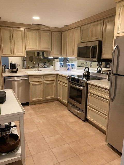 354 Chilean Avenue #2D, Palm Beach FL - photo 7 of 11