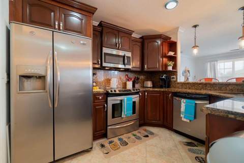951 Green Street, West Palm Beach FL - photo 10 of 45