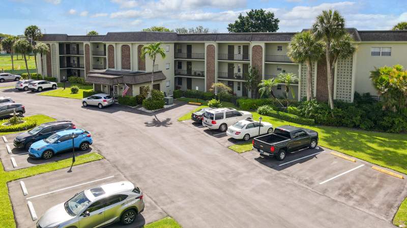 2 bedroom Condominium at 4500 Gefion Court #205, Fountains Of Palm Beach Condo 1, Lake Worth — photo 3