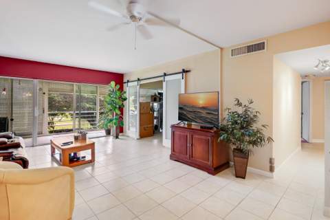 4500 Gefion Court #205, Lake Worth FL - photo 6 of 31