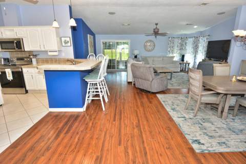 8154 14th Hole Drive, Port St. Lucie FL - photo 10 of 41