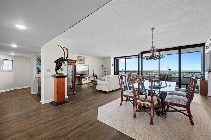 2 bedroom Condominium at 100 Lakeshore Drive #1854, Old Port Cove Lake Point Tower Condo, North Palm Beach — photo 4