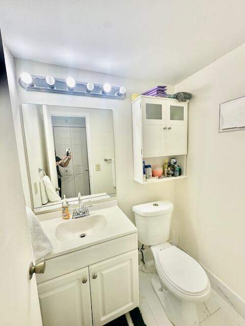 583 Fanshaw N, Boca Raton FL - photo 7 of 36