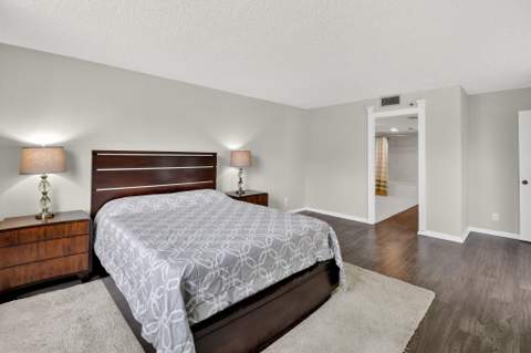 5340 NW 2nd Avenue #220, Boca Raton FL - photo 10 of 30