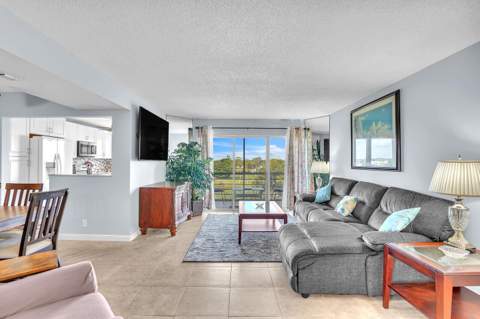 3959 Via Poinciana #503, Lake Worth FL - photo 6 of 30