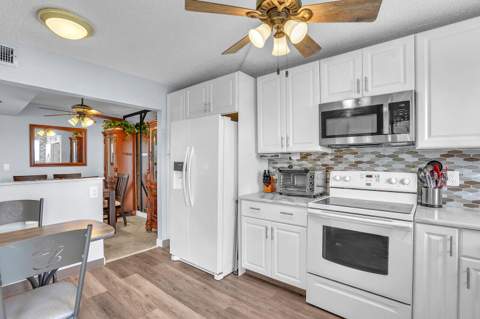 3959 Via Poinciana #503, Lake Worth FL - photo 15 of 30
