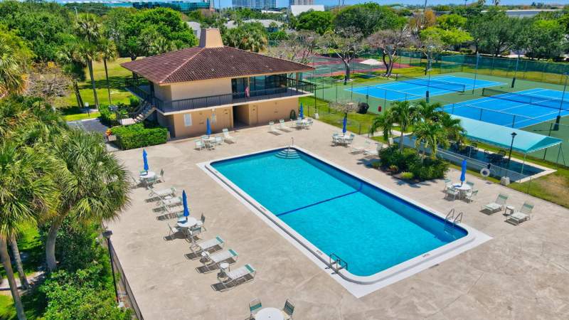 3 bedroom Condominium at 5340 NW 2nd Avenue #220, Boca Teeca Condo 10, Boca Raton — photo 5