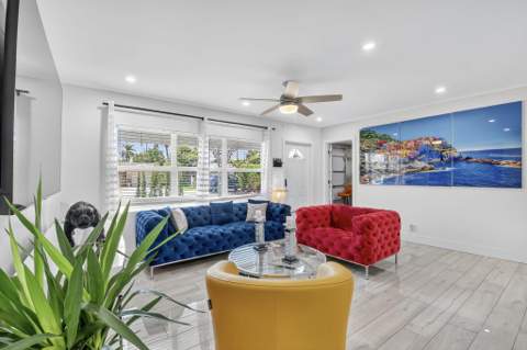 449 SW 4th Avenue, Boynton Beach FL - photo 7 of 56