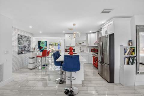 449 SW 4th Avenue, Boynton Beach FL - photo 9 of 56