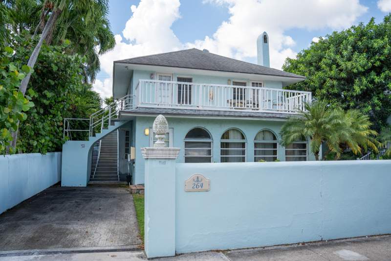 16 bedroom Single Family Residence at 264 Seminole Avenue, Ocean Park H W Robbins Add In, Palm Beach — photo 3