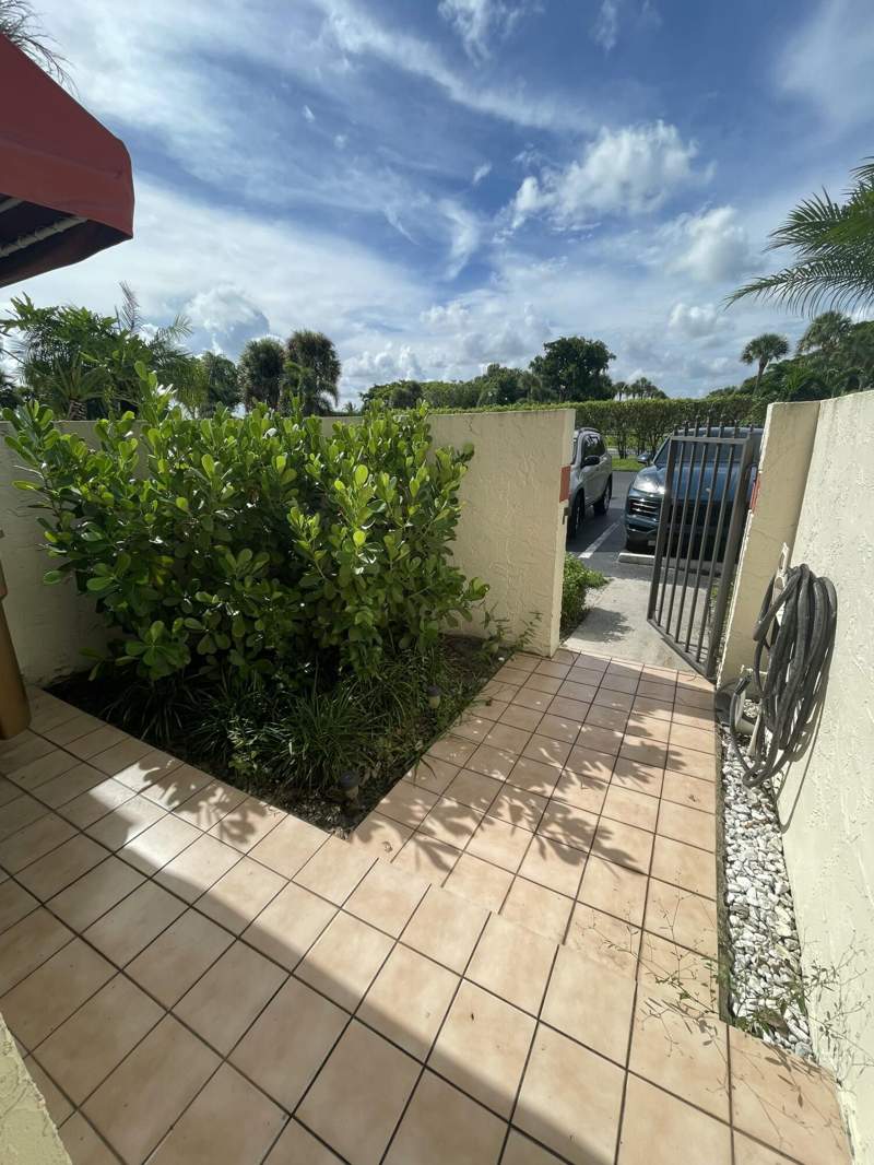 3 bedroom Condominium at 307 Liberty Court, Independence Bay, Deerfield Beach — photo 4