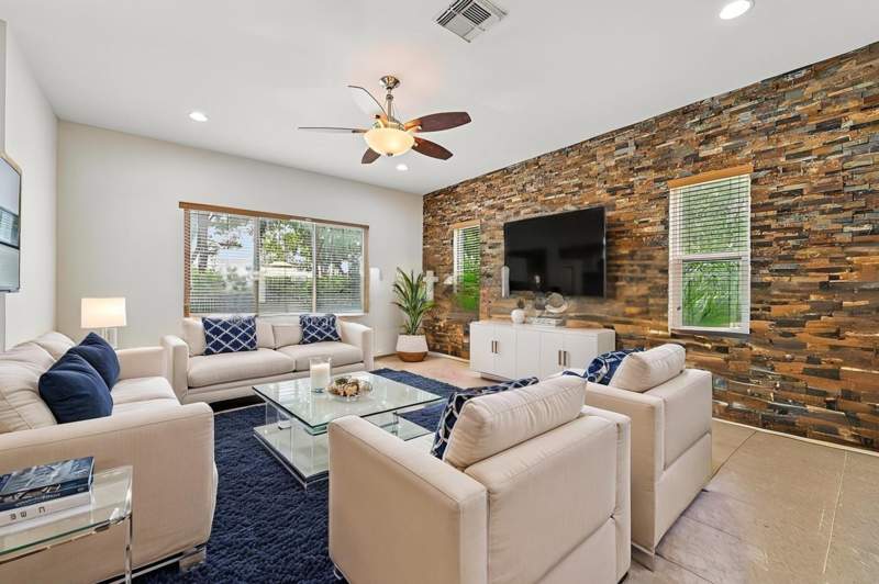 5 bedroom Single Family Residence at 553 Gazetta Way, Terracina Johnson Property, West Palm Beach — photo 2