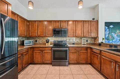553 Gazetta Way, West Palm Beach FL - photo 18 of 70