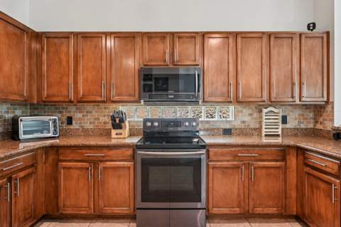 553 Gazetta Way, West Palm Beach FL - photo 19 of 70