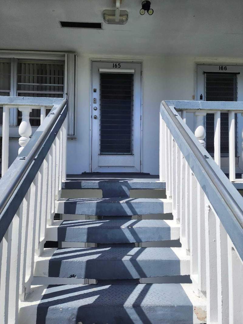 1 bedroom Condominium at 165 Camden G, Camden Condos, West Palm Beach — photo 2