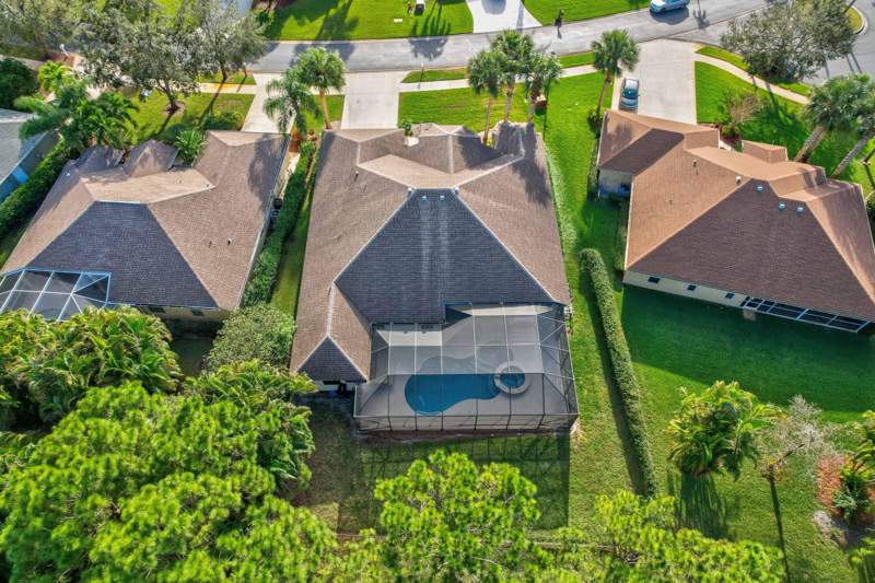 4 bedroom Single Family Residence at 176 SW Fernleaf Trail, Sawgrass Lakes Phase 2, Port St. Lucie — photo 2