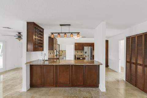 2022 Sunderland Avenue, Wellington FL - photo 15 of 68