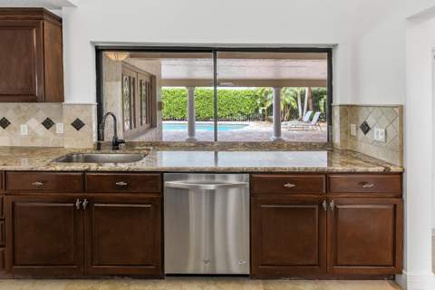 2022 Sunderland Avenue, Wellington FL - photo 18 of 68