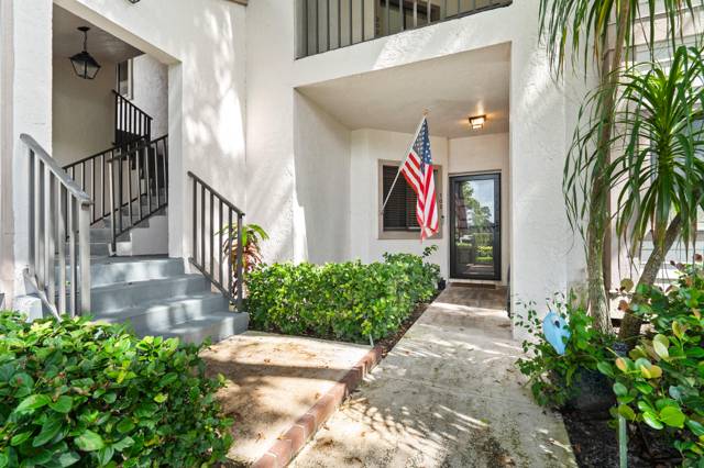Dunbar Woods Condo