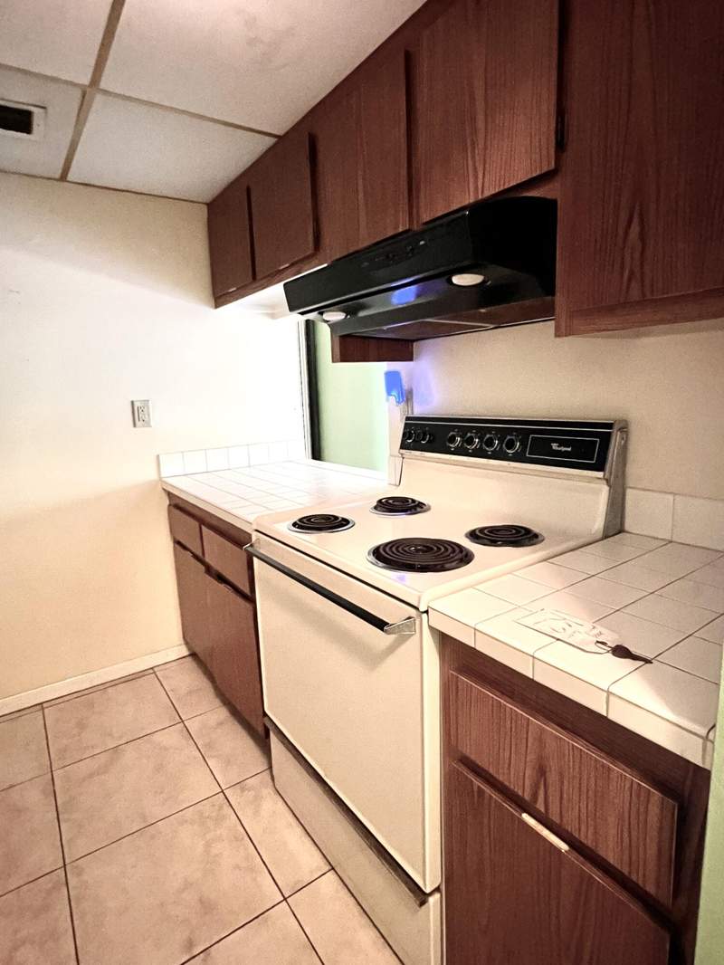 1 bedroom Condominium at 2000 N Congress Avenue #206, Presidential Golfview Cond, West Palm Beach — photo 2