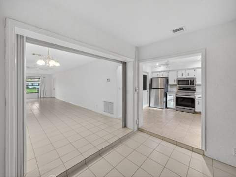 4355 Cedar Tree Place #B, Boynton Beach FL - photo 12 of 25