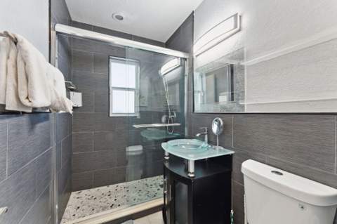 1631 N Andrews Square, Fort Lauderdale FL - photo 15 of 35